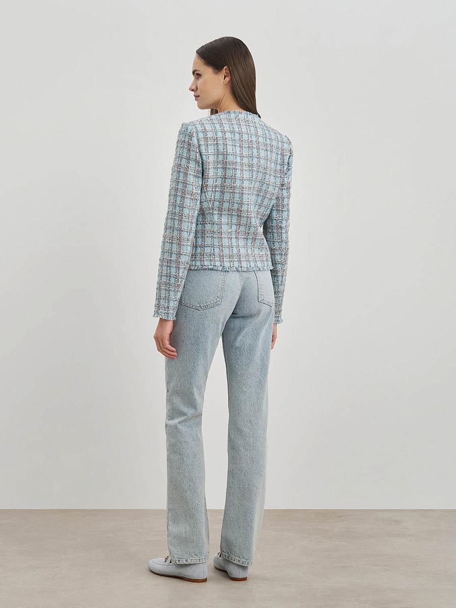 Укороченный приталенный жакет