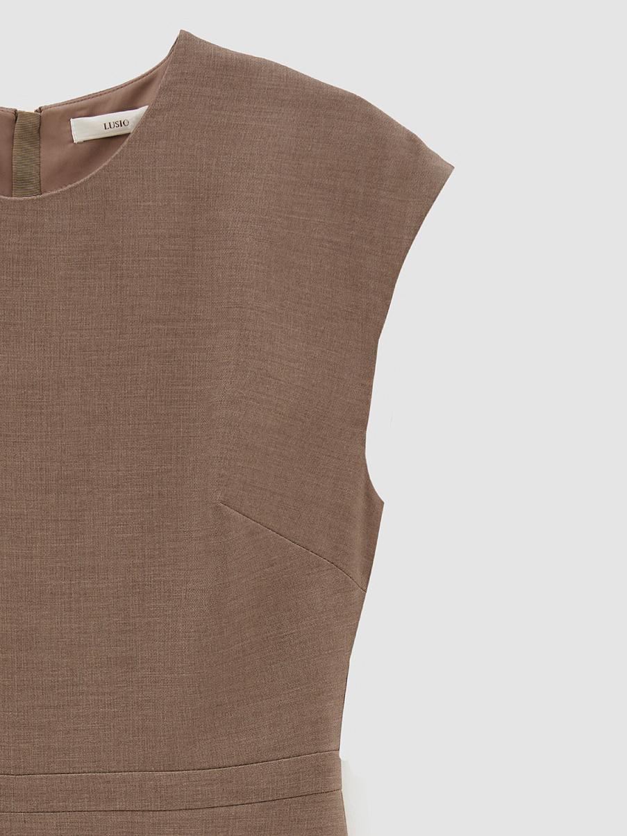 Классическое платье-футляр