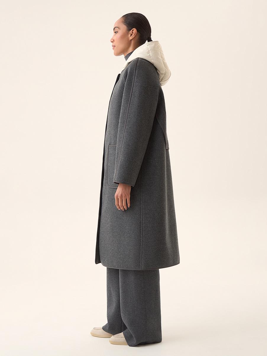 Пальто двухслойное с капюшоном