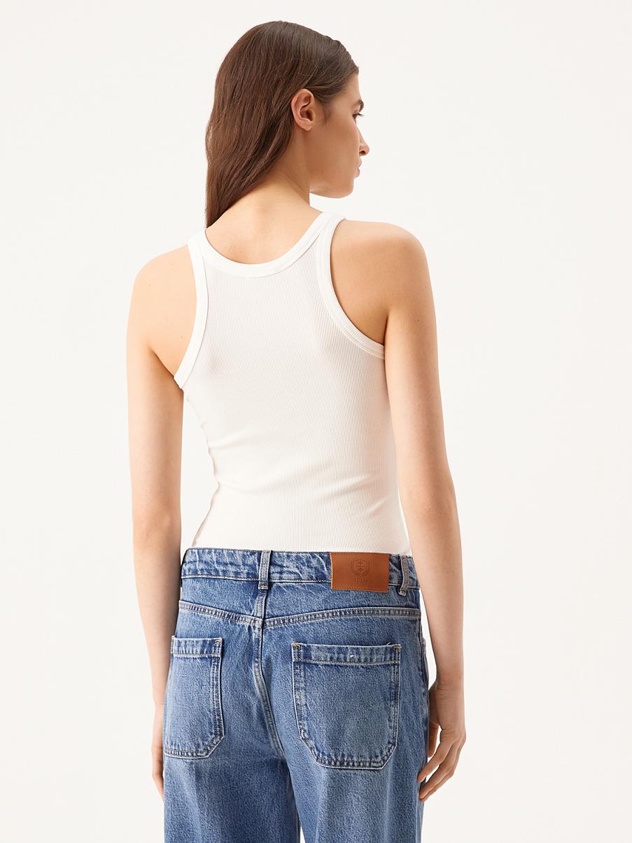 Трикотажный топ в рубчик