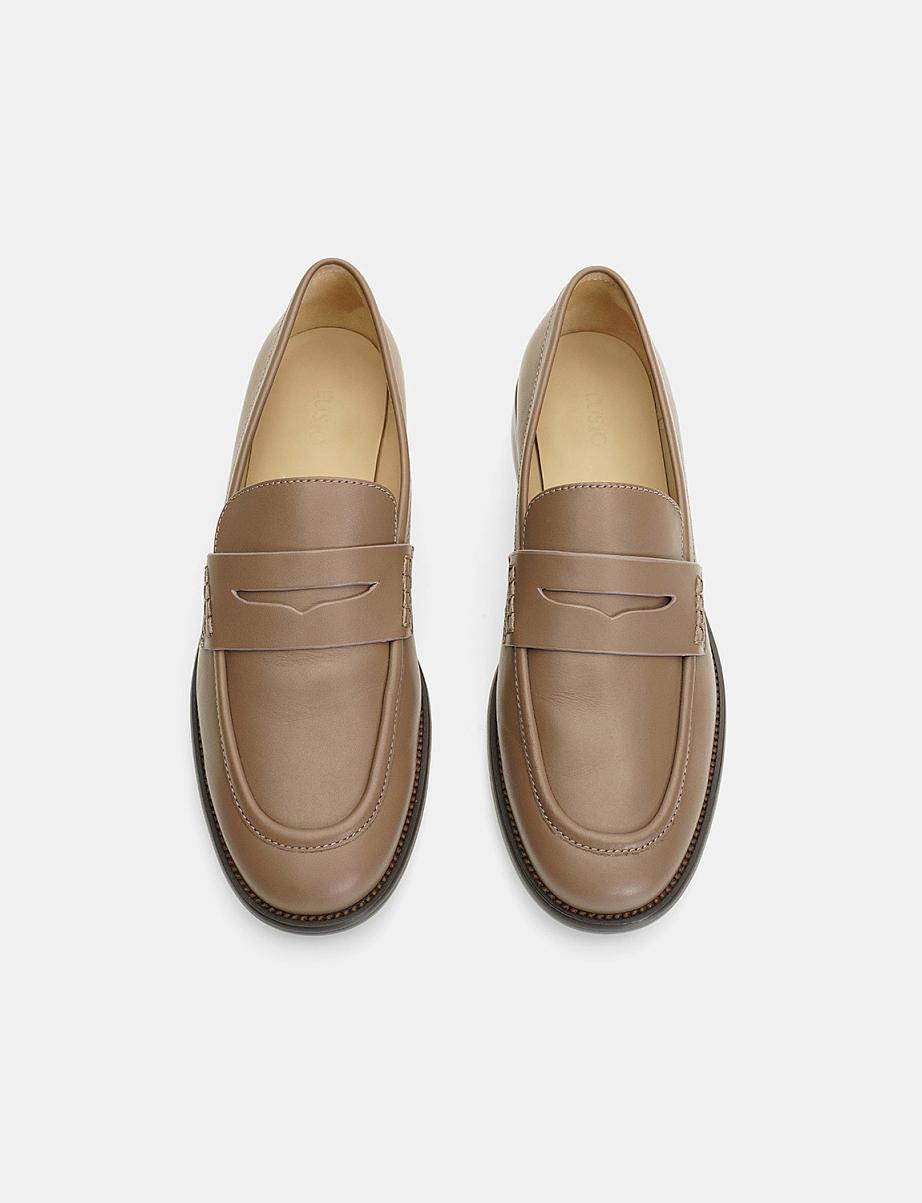 Лоферы из натуральной кожи