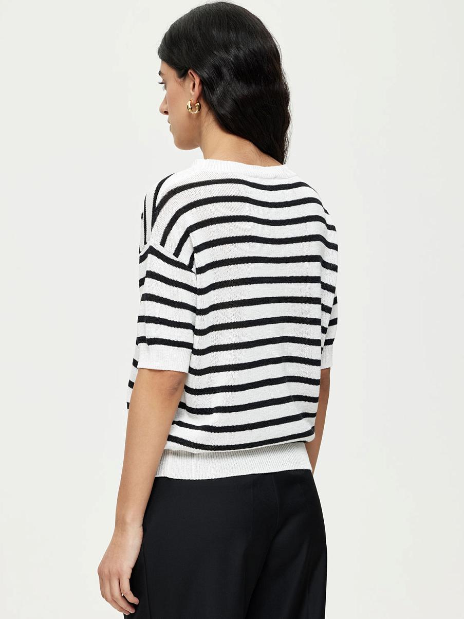 Топ трикотажный