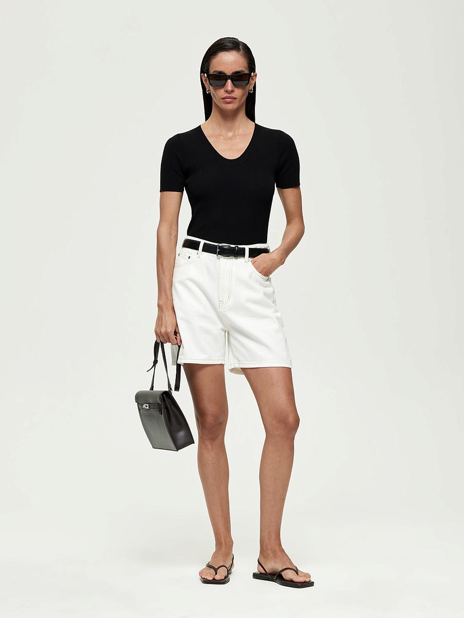 Трикотажная облегающая блуза в рубчик