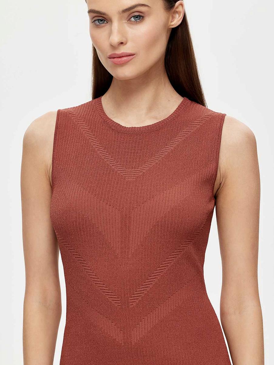 Трикотажное платье мини