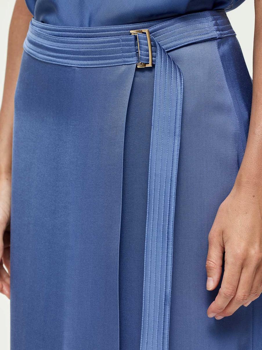 Атласная юбка миди на запах