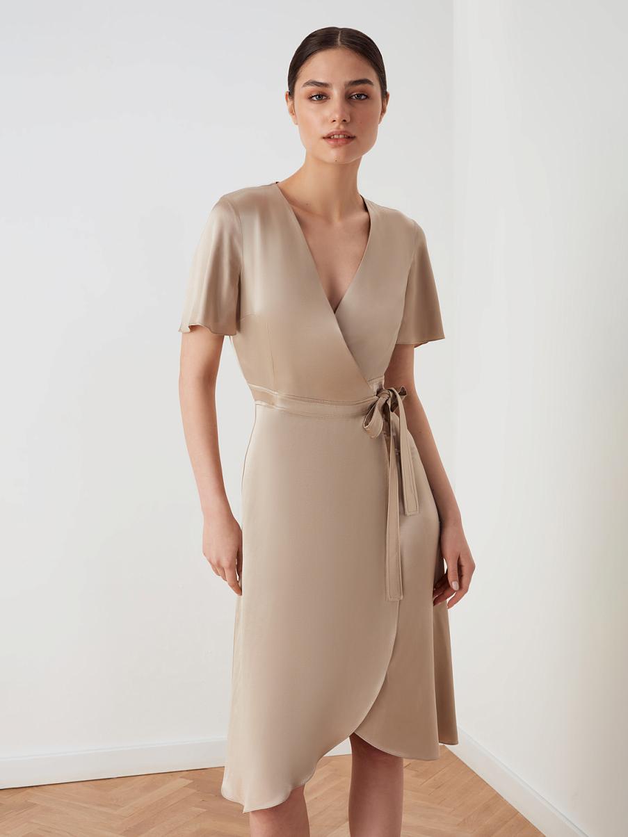 Платье миди на запах из вискозы