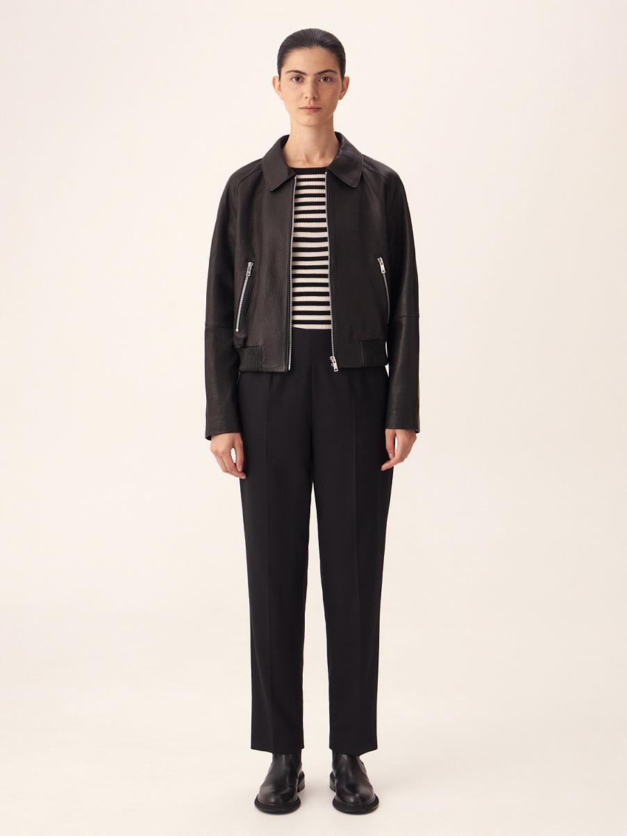 Куртка-бомбер из кожи