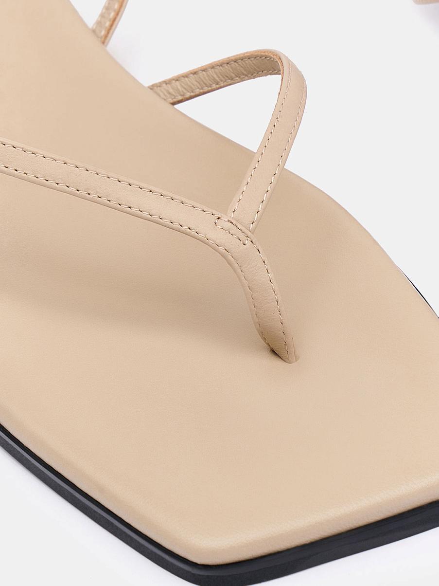 Сандалии из натуральной кожи