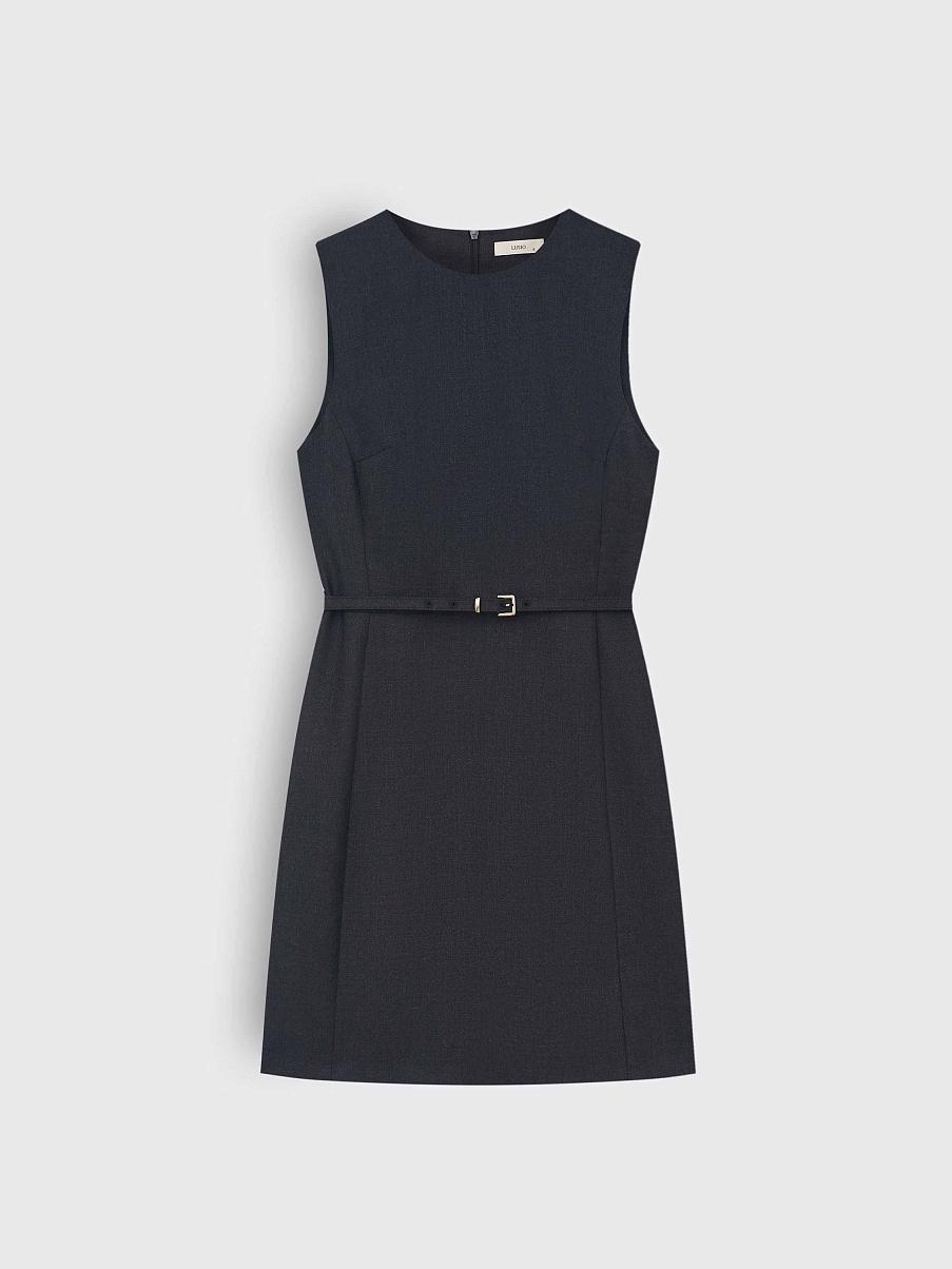 Платье мини приталенное