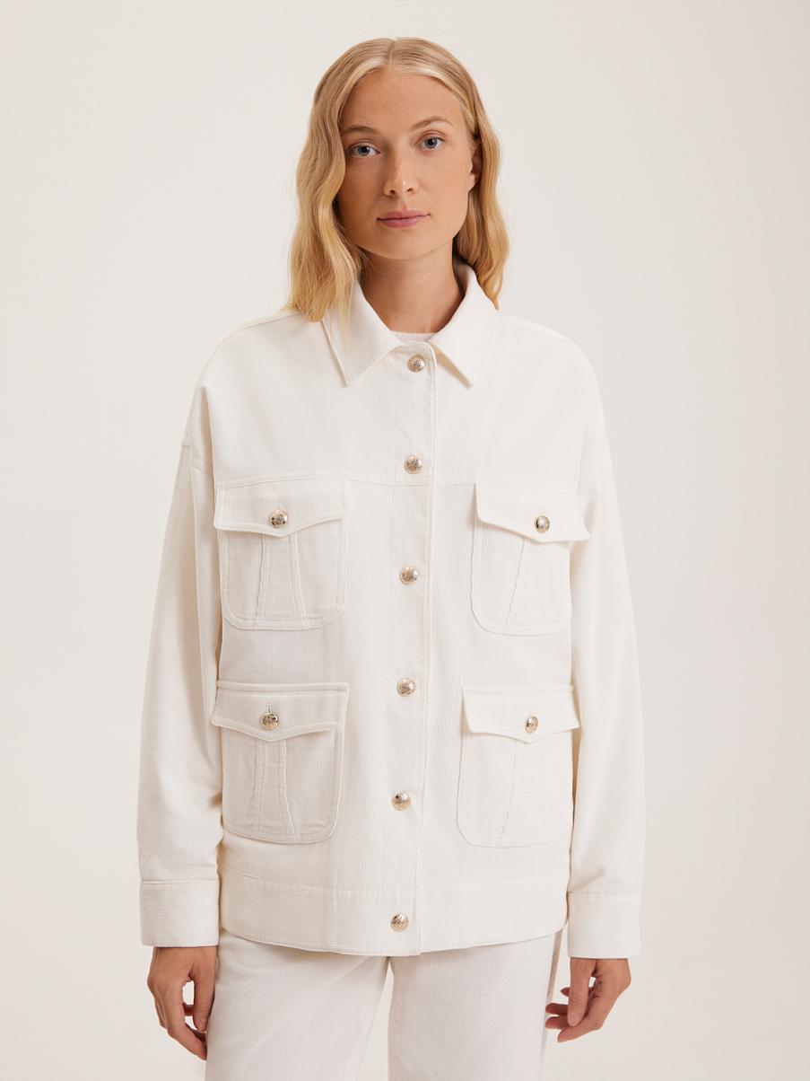 Вельветовая куртка оверсайз