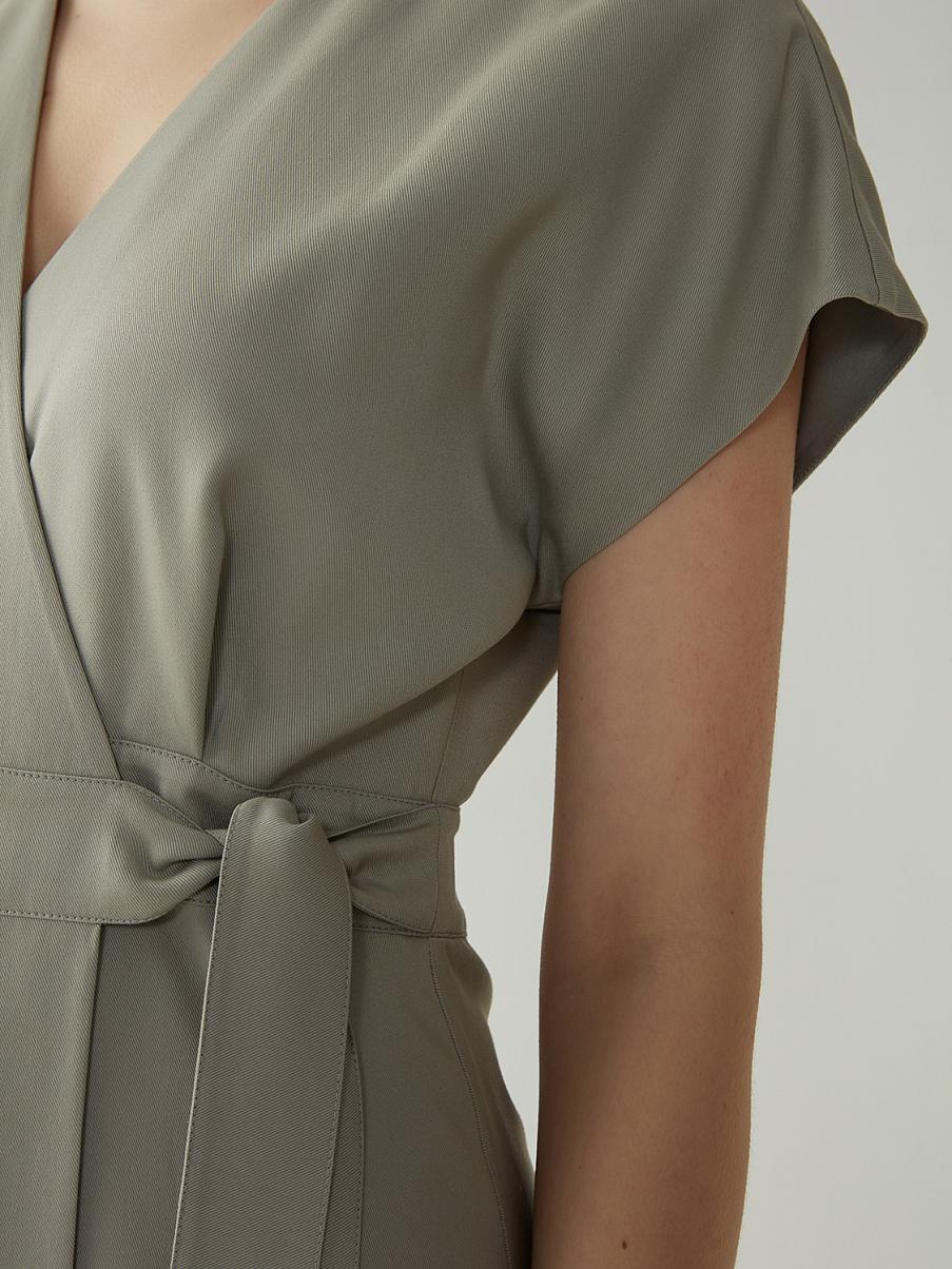 Платье миди на запах с поясом