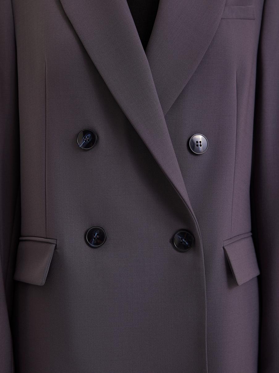Двубортный жакет прямого кроя