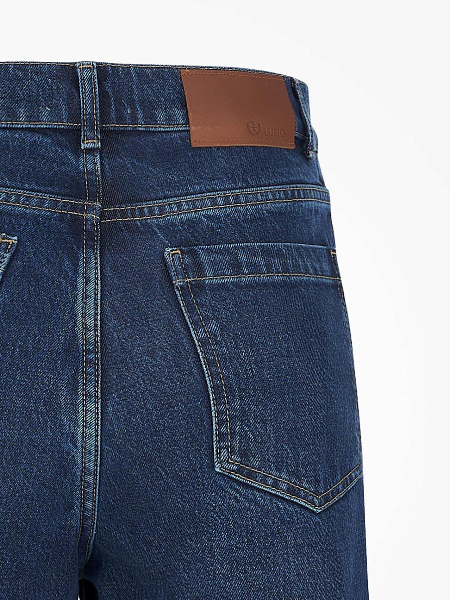 Джинсовые шорты