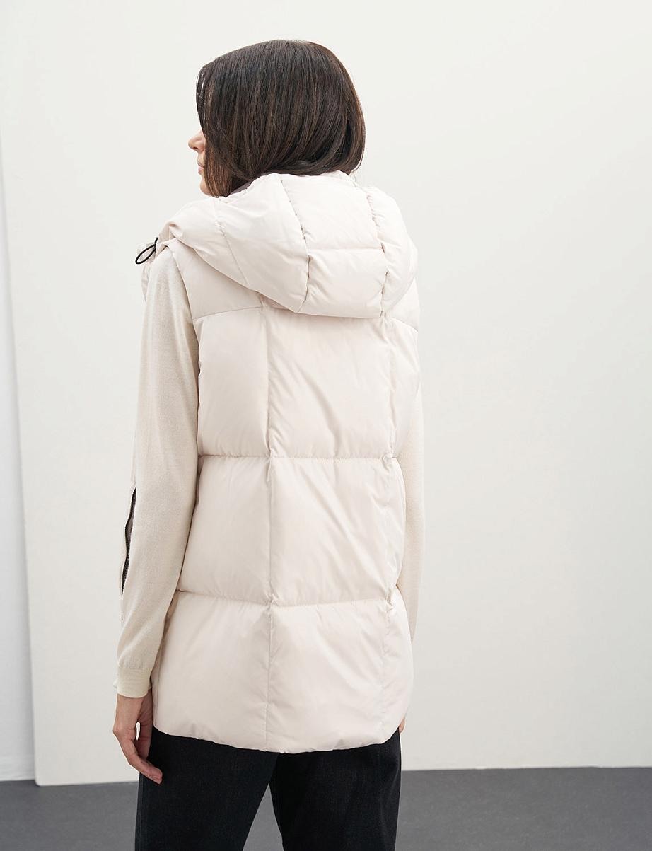 Удлиненная жилетка из пуха и пера утки