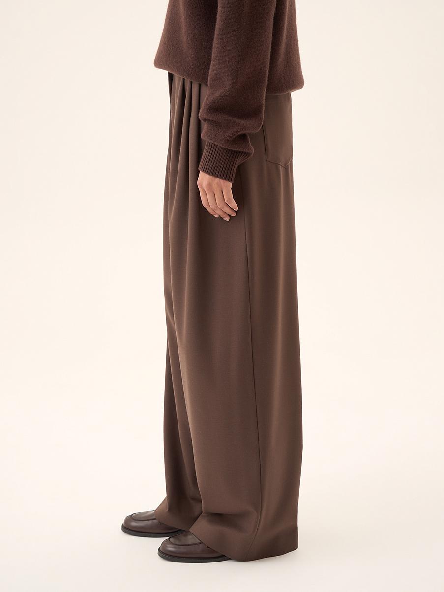 Широкие костюмные брюки