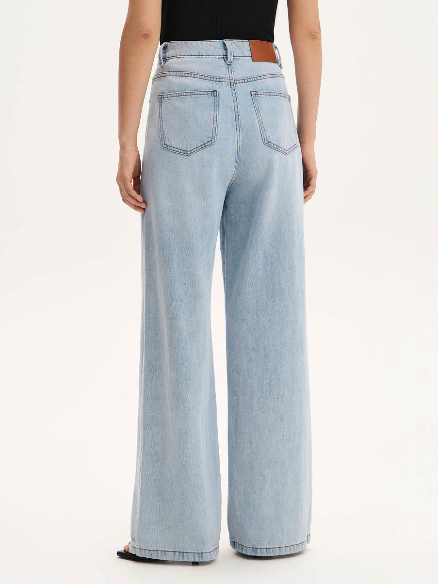 Джинсы широкие