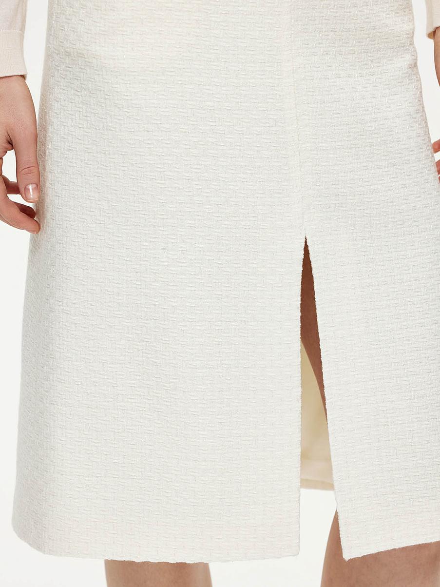 Юбка-трапеция с разрезом