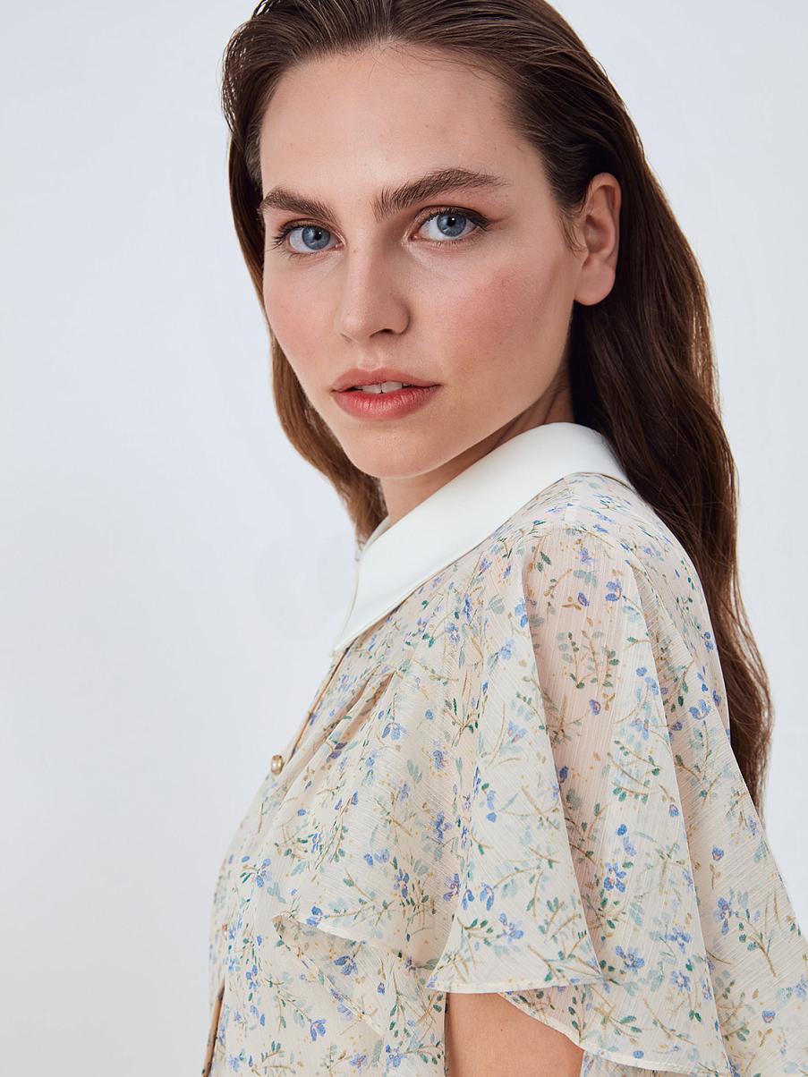 Шифоновое платье мини с оборкой на рукавах и классическим воротником