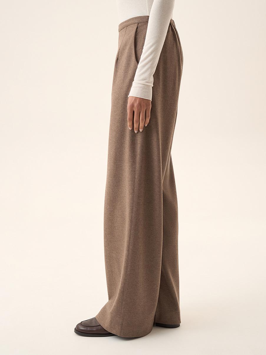 Брюки свободного кроя