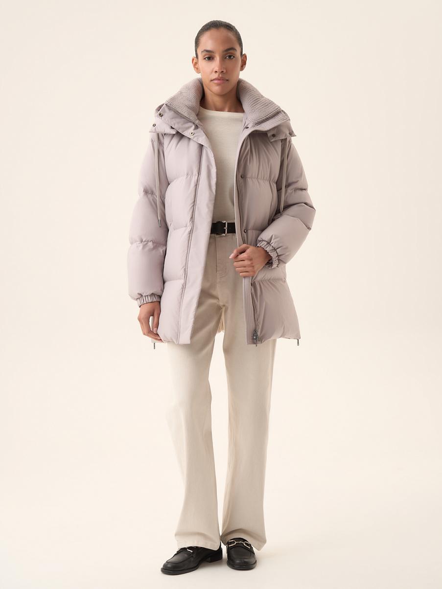 Куртка с воротником-стойкой и капюшоном