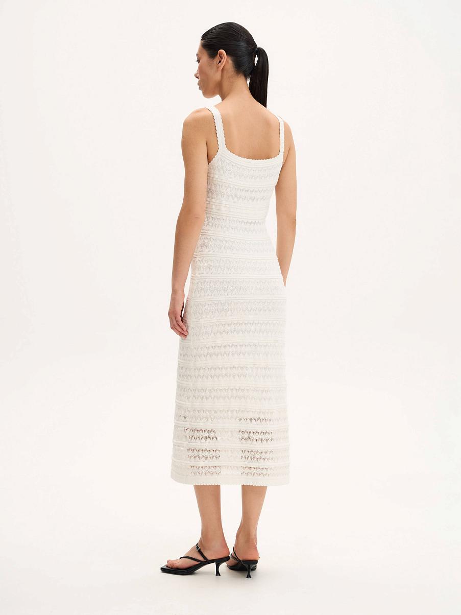 Платье миди с кружевом