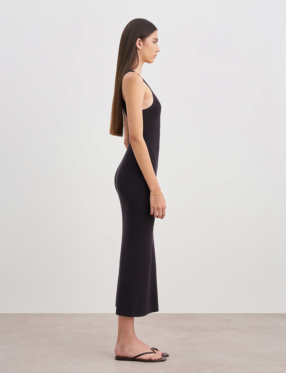 Облегающее платье в рубчик с шелком