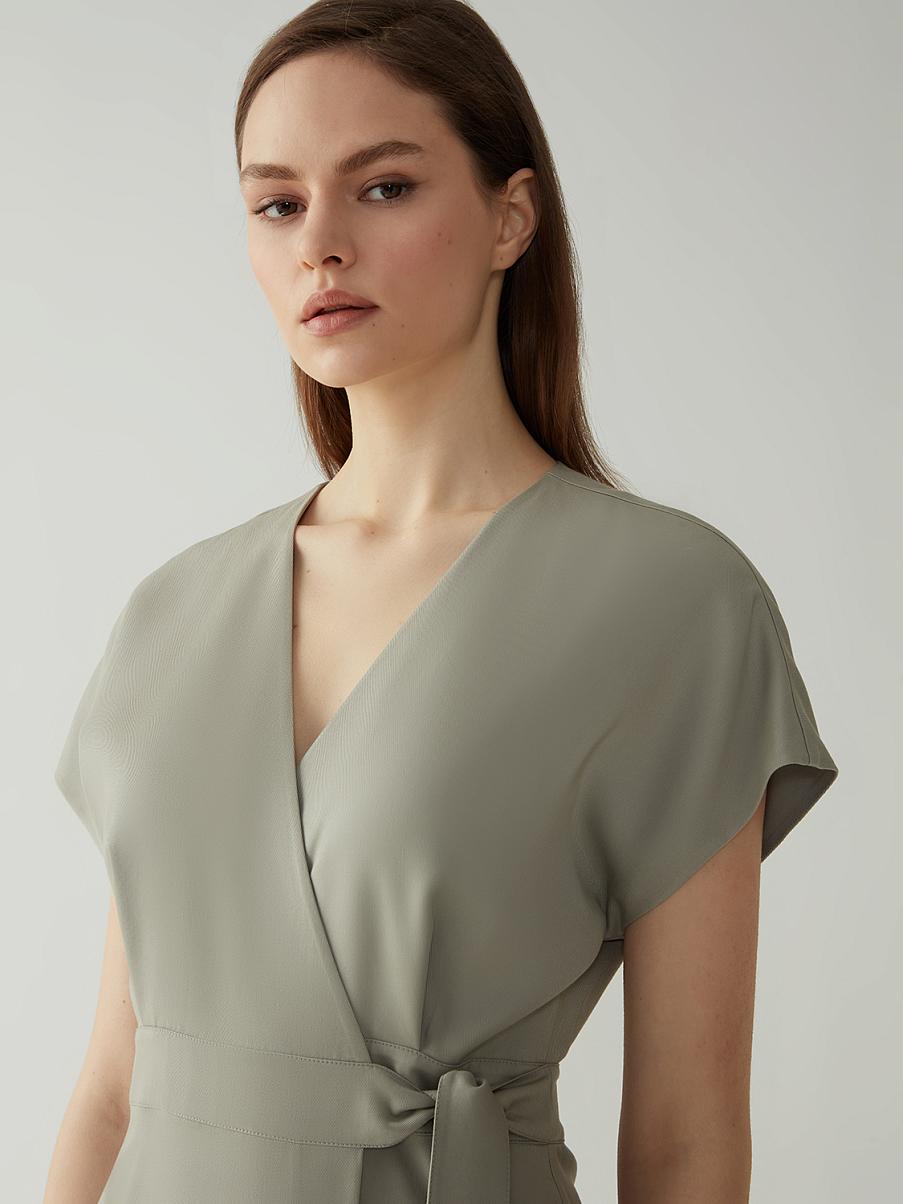 Платье миди на запах с поясом