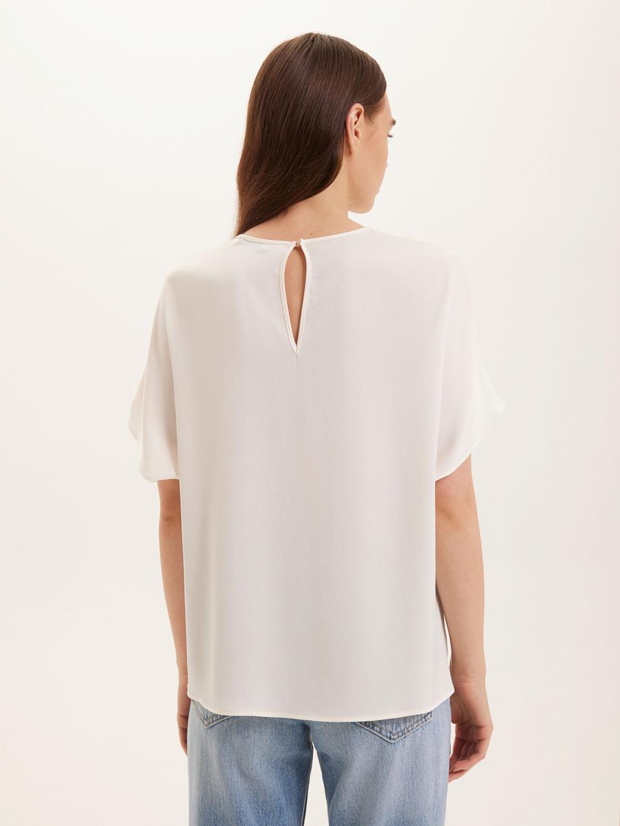 Атласная блуза свободного кроя