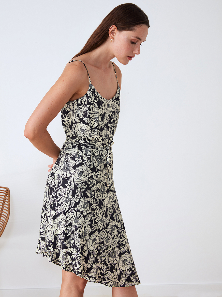 Асимметричный сарафан с цветочным узором