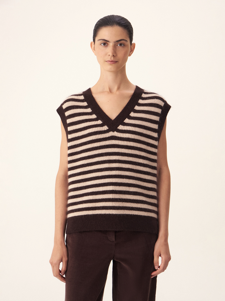 Трикотажная жилетка с V-образным вырезом