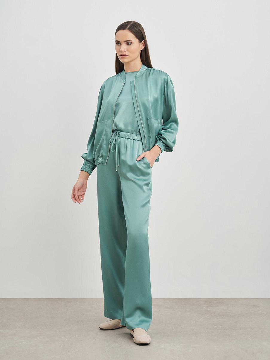 Атласные брюки свободного кроя