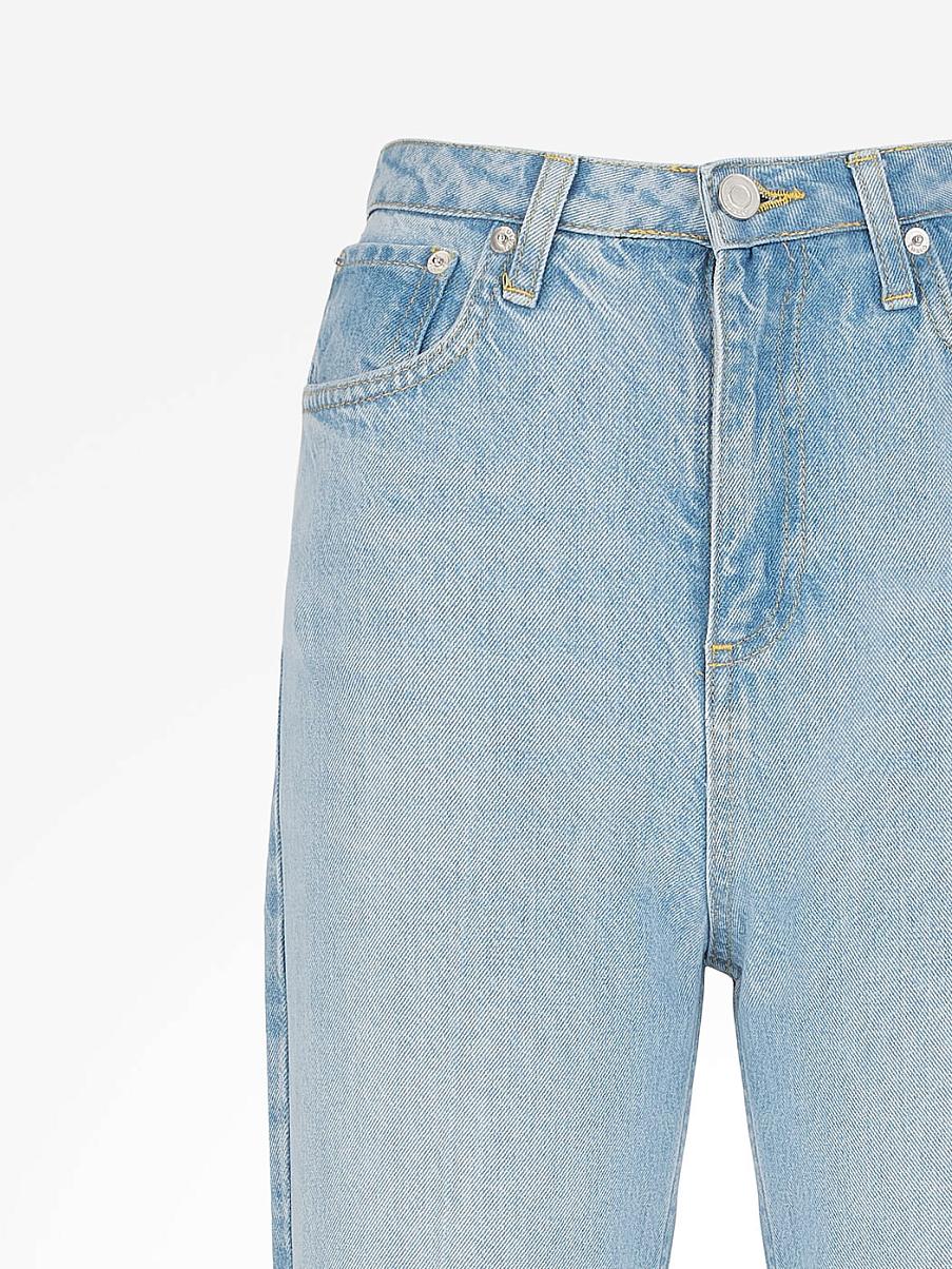 Зауженные джинсы со стрелками