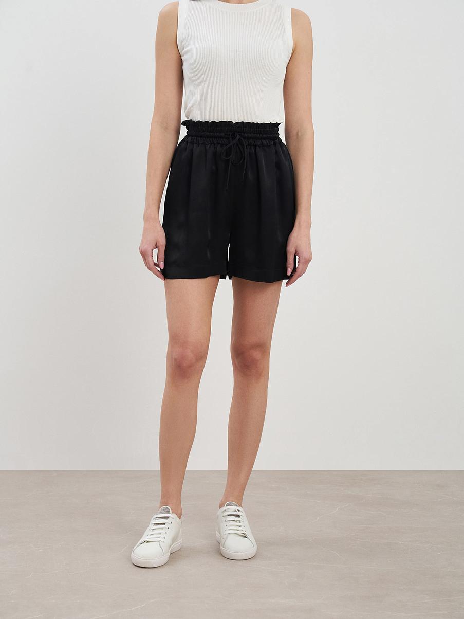 Атласные шорты на резинке