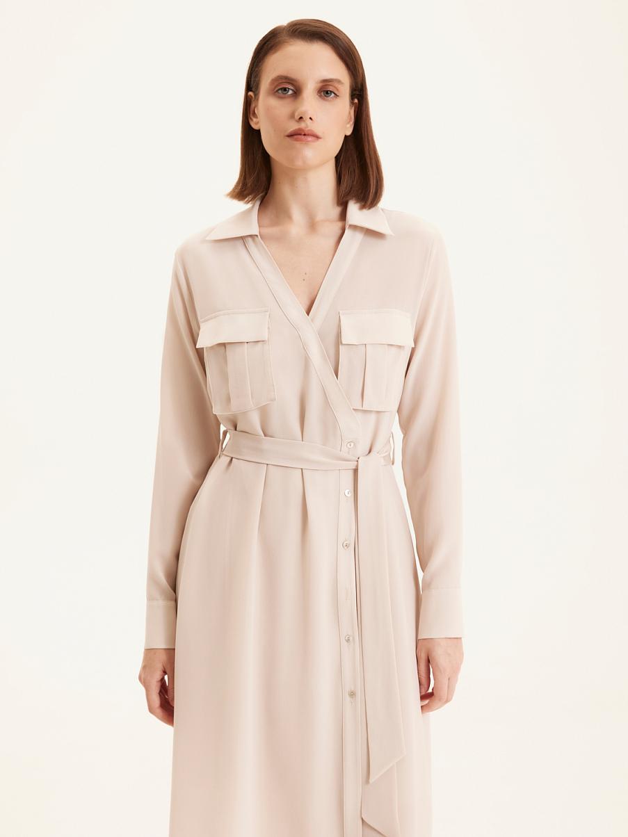 Платье из шелка