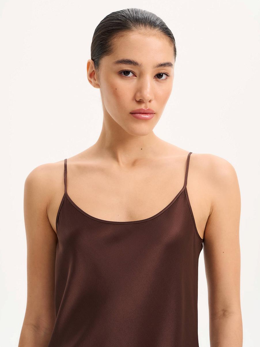 Платье из шелка