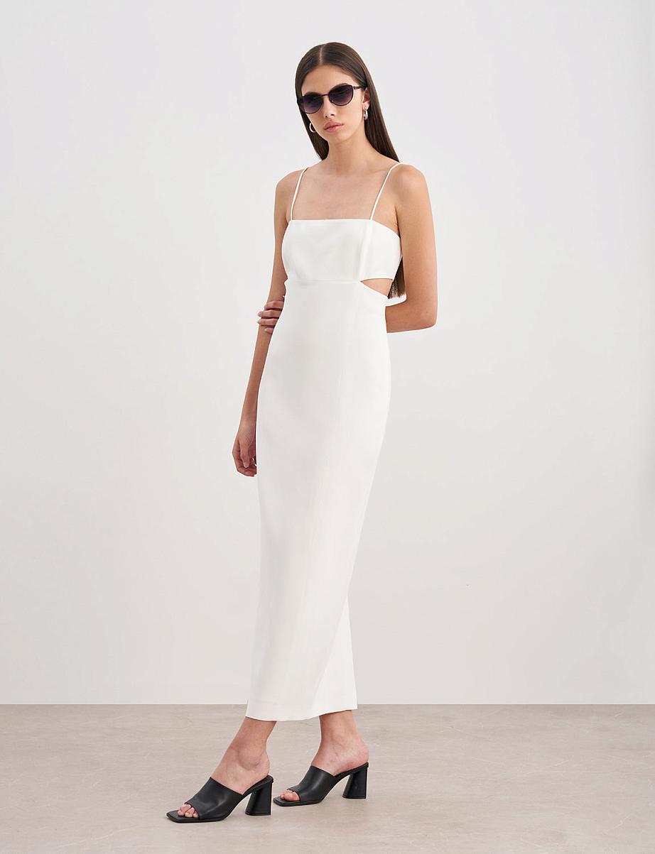 Облегающее платье на бретелях с разрезом