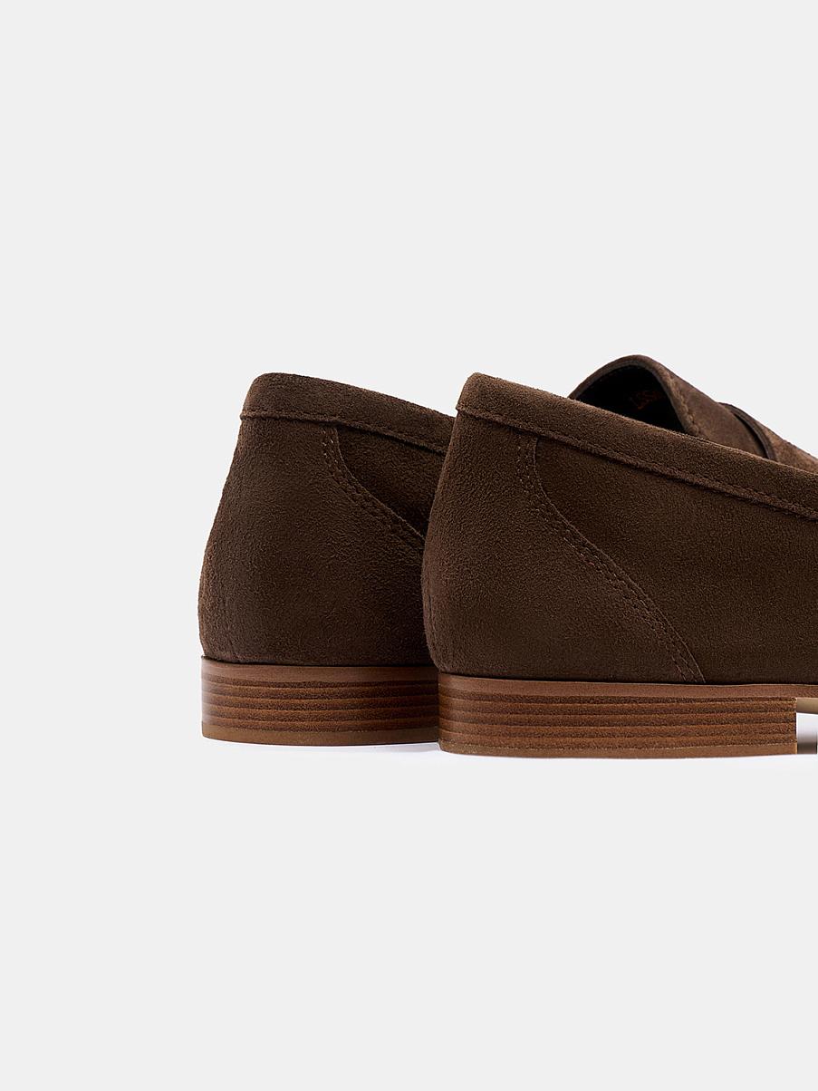 Лоферы из замши