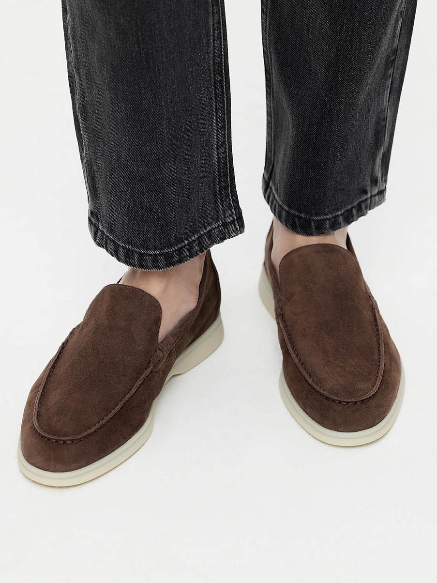 Лоферы из замши