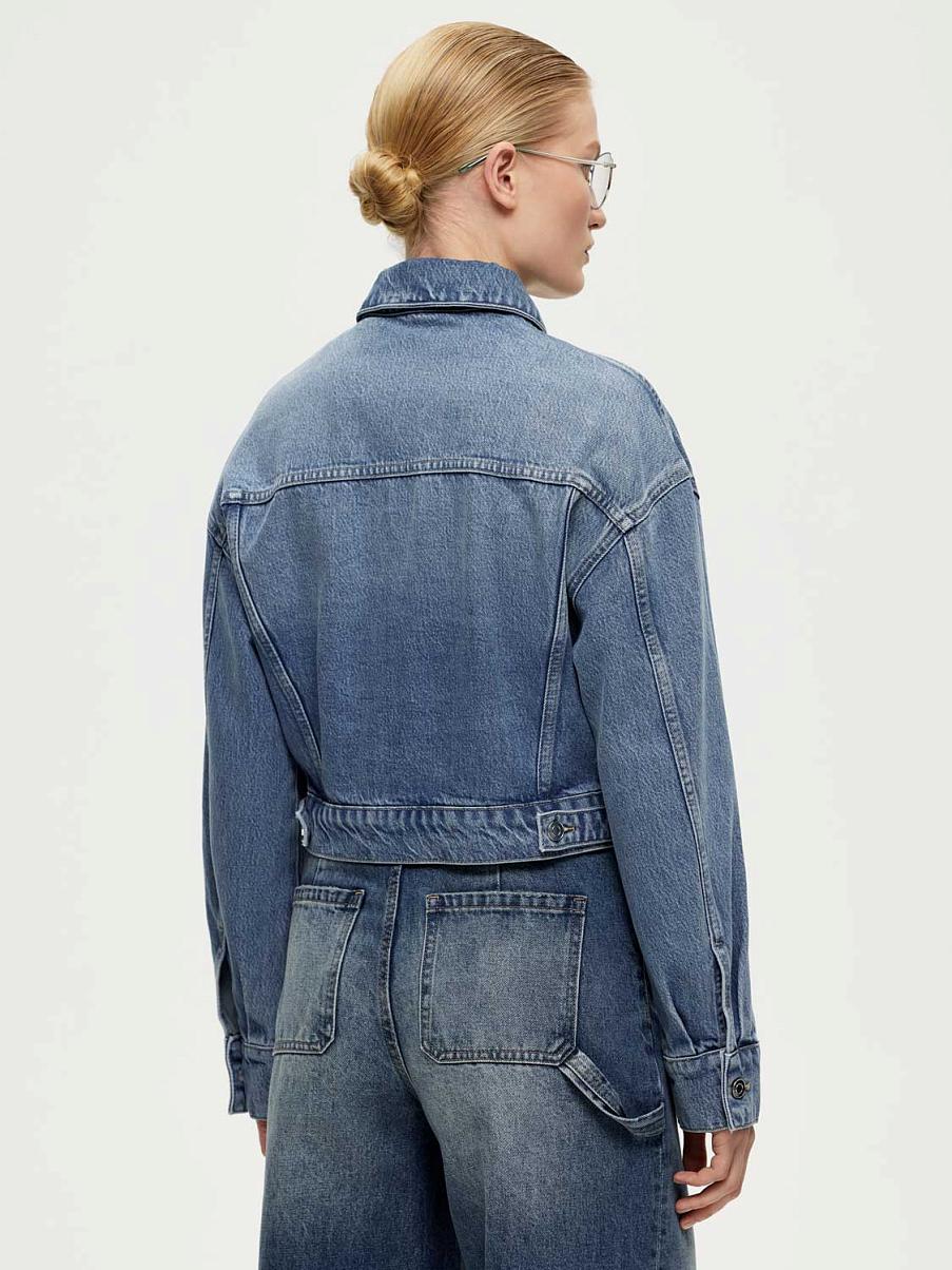 Укороченная джинсовая куртка