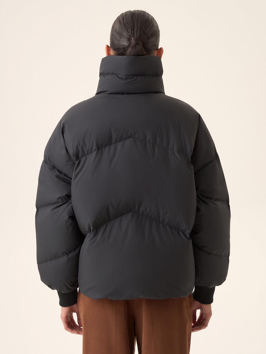 Куртка укороченная с наполнителем из пуха и пера белой утки