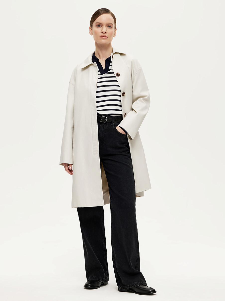 Джемпер в полоску с V-образным вырезом