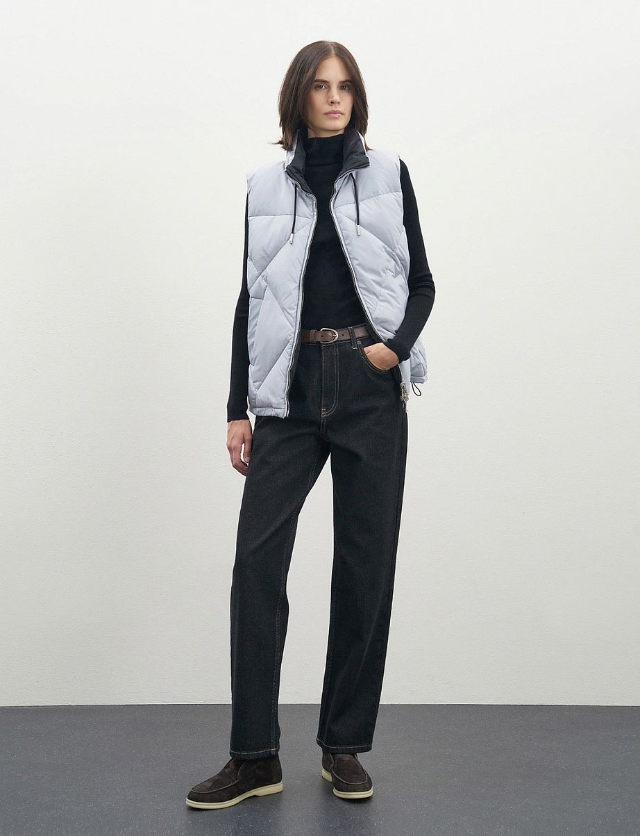 Двусторонняя жилетка с пухом и пером утки