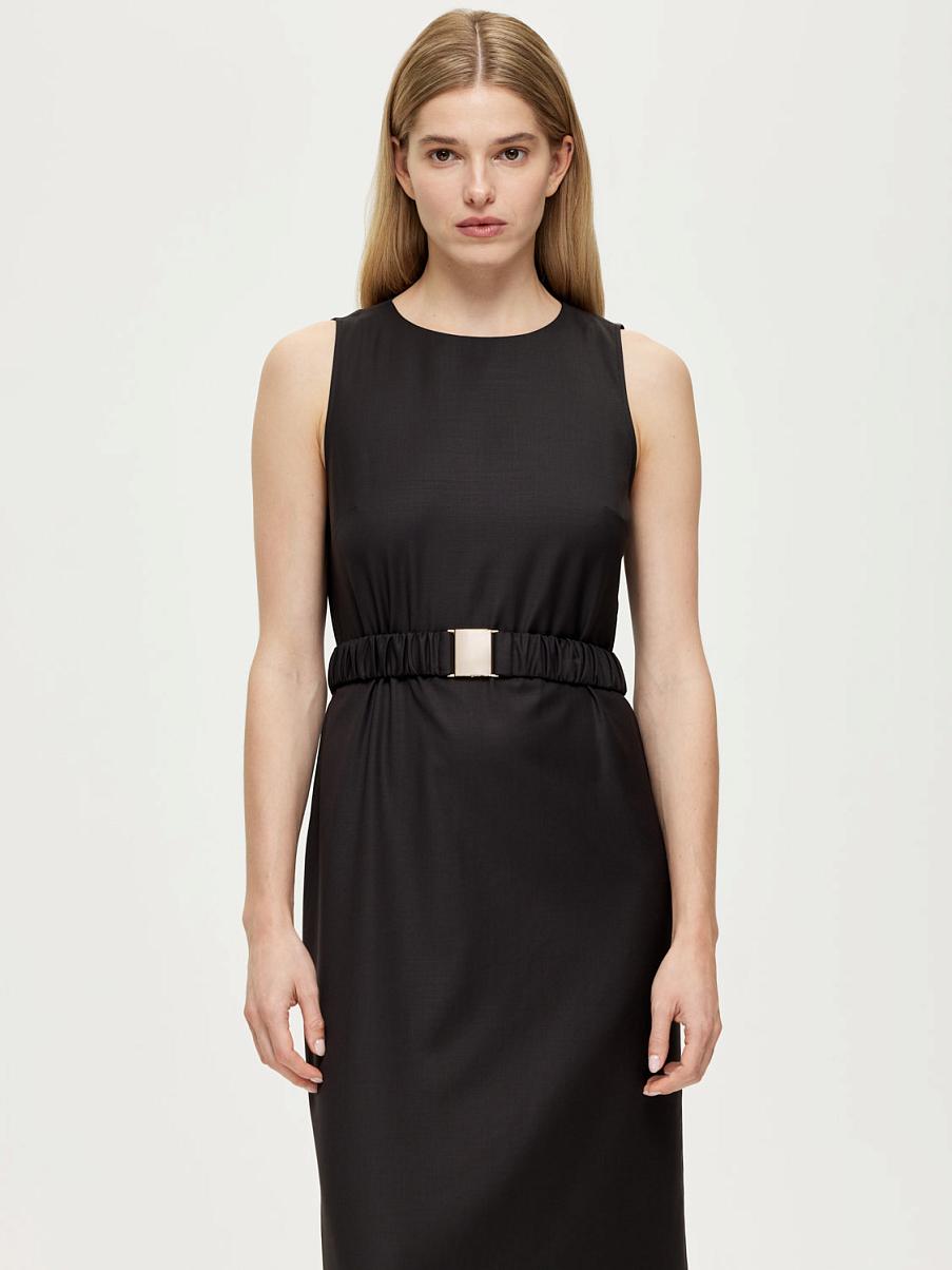 Платье-футляр с шерстью