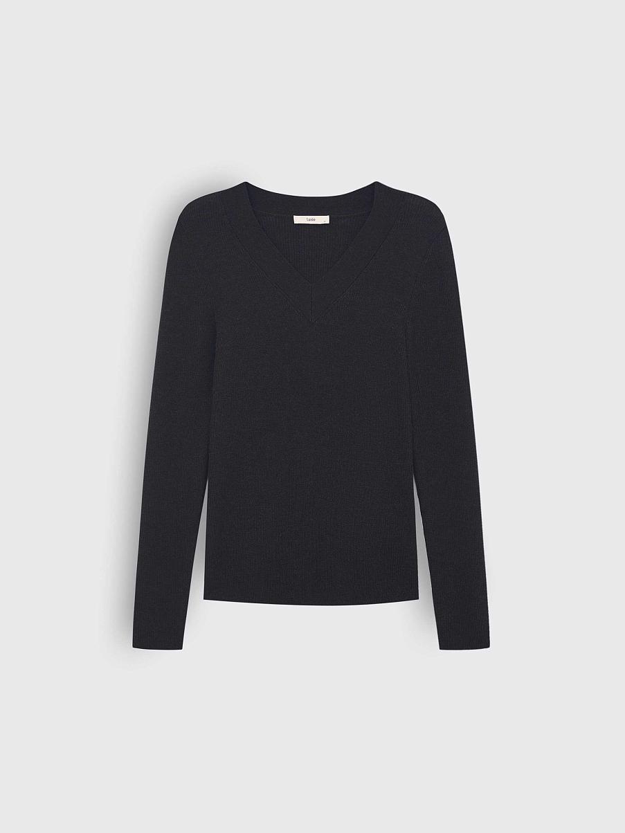 Джемпер с V-вырезом из мериноса