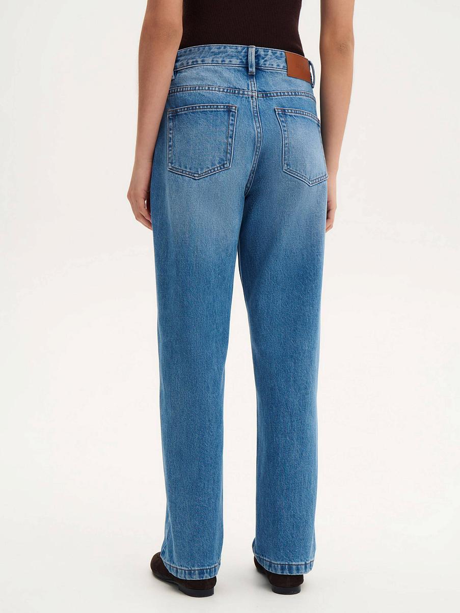 Джинсы Tapered