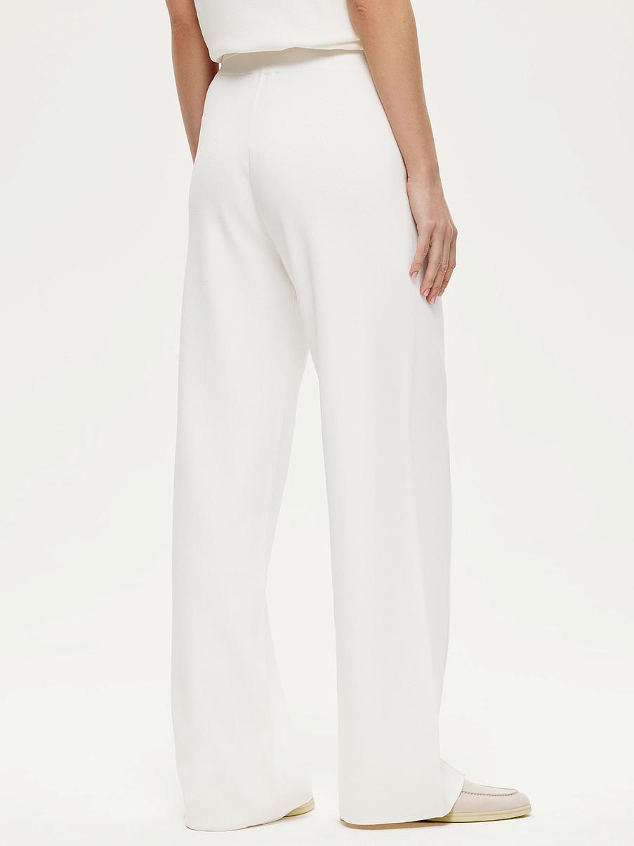 Трикотажные брюки свободного кроя