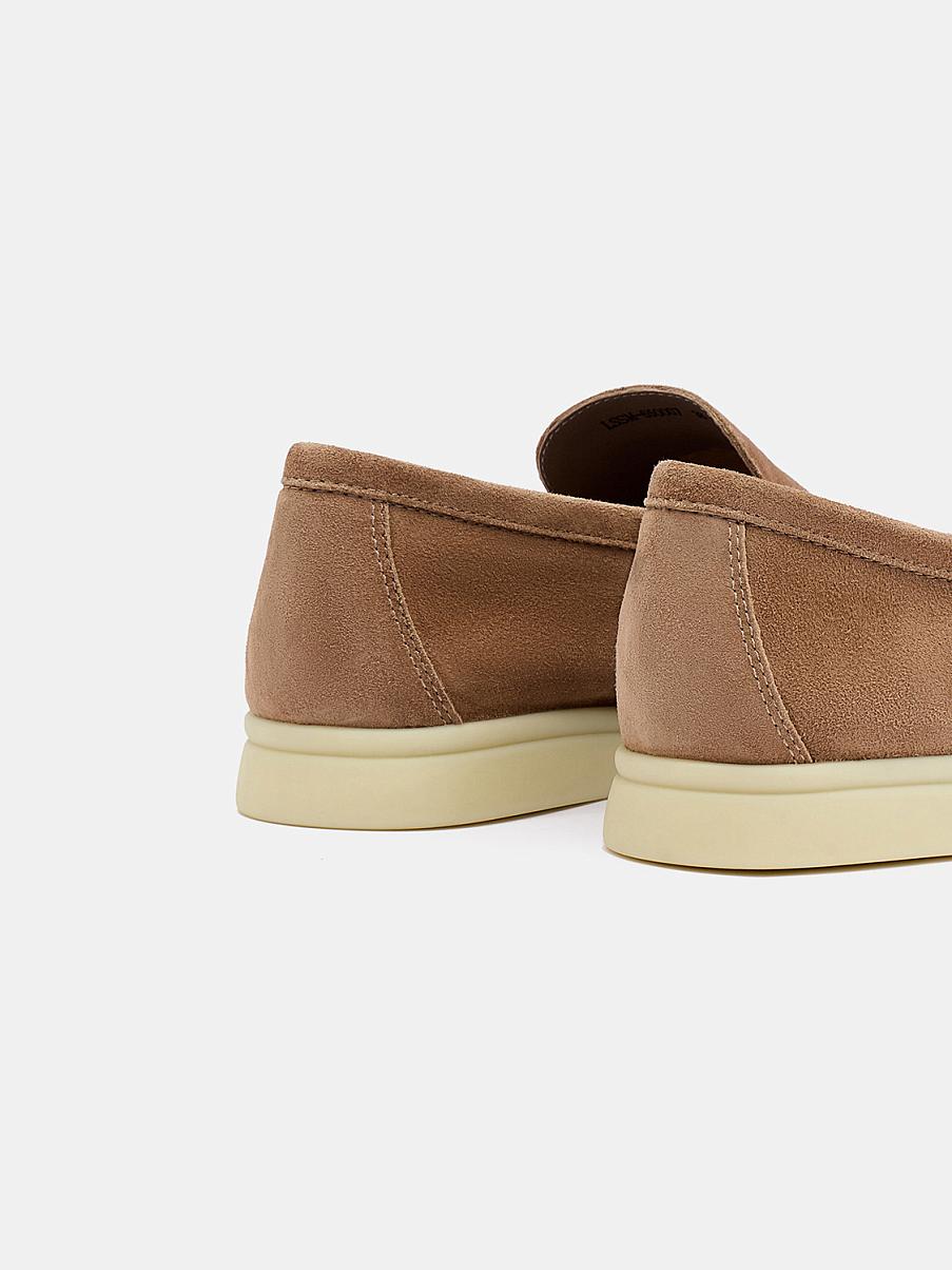 Лоферы из замши