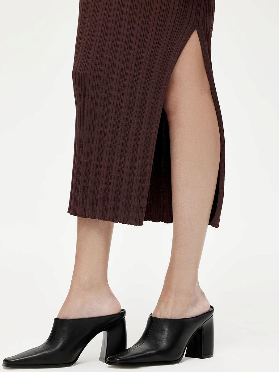 Трикотажное платье-лапша