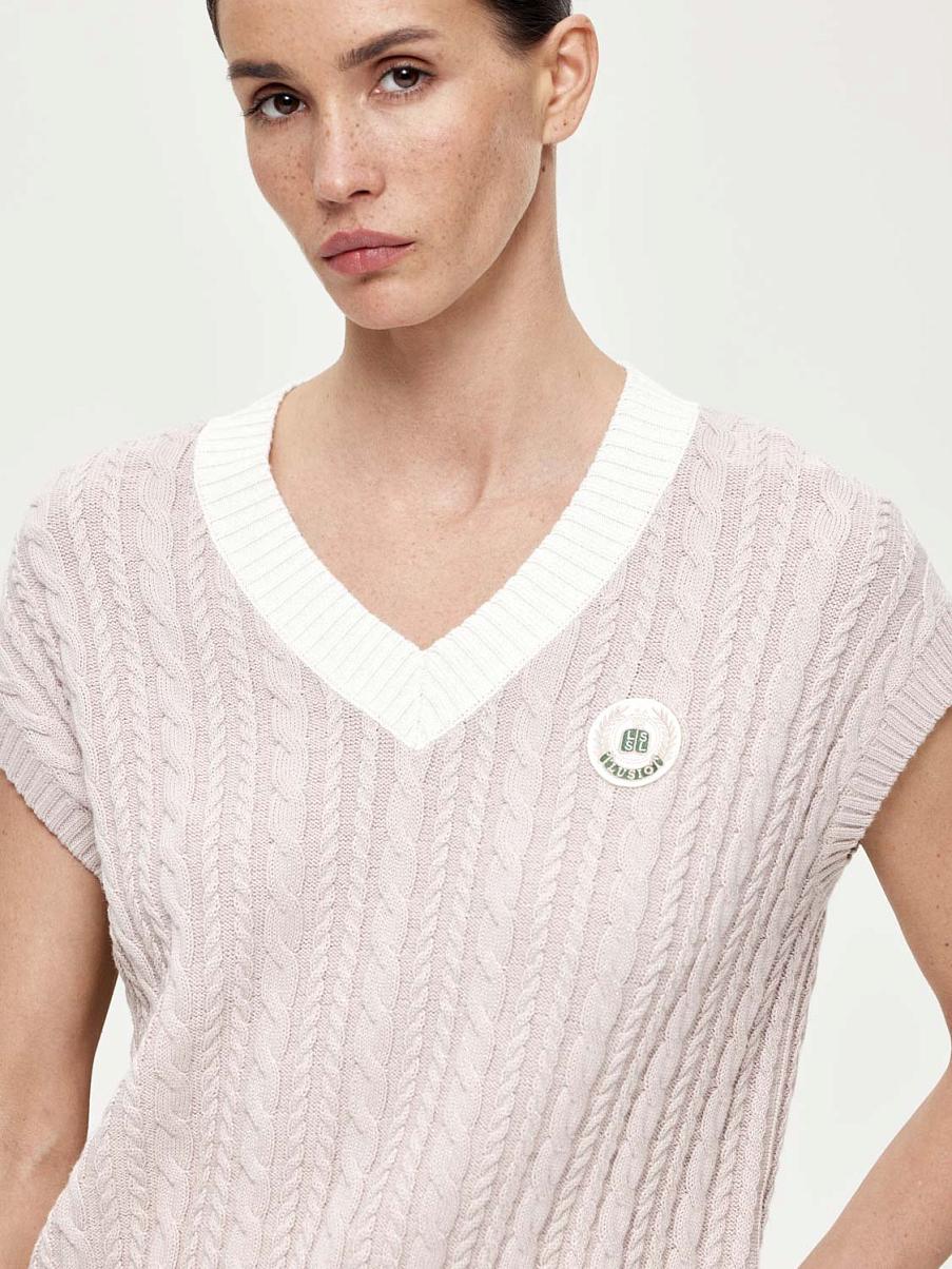 Трикотажный вязаный жилет