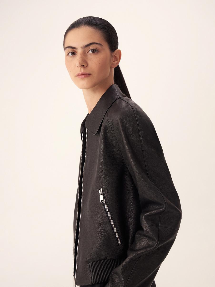 Куртка-бомбер из кожи